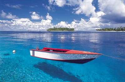 Bora Bora's lagoon is supposedly one of the finest stretches of tropical water anywhere!