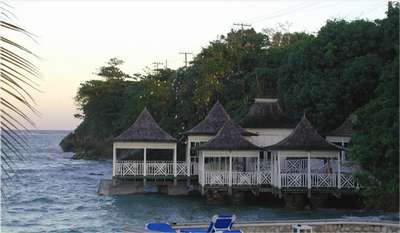 This is a picture of the Bayside Restaurant where they serve Italian Dinner specials almost every evening (absolutely delicious).