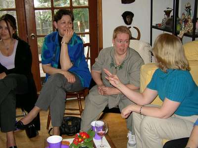 Valerie, Karen, my Mom, and Becky chatting...